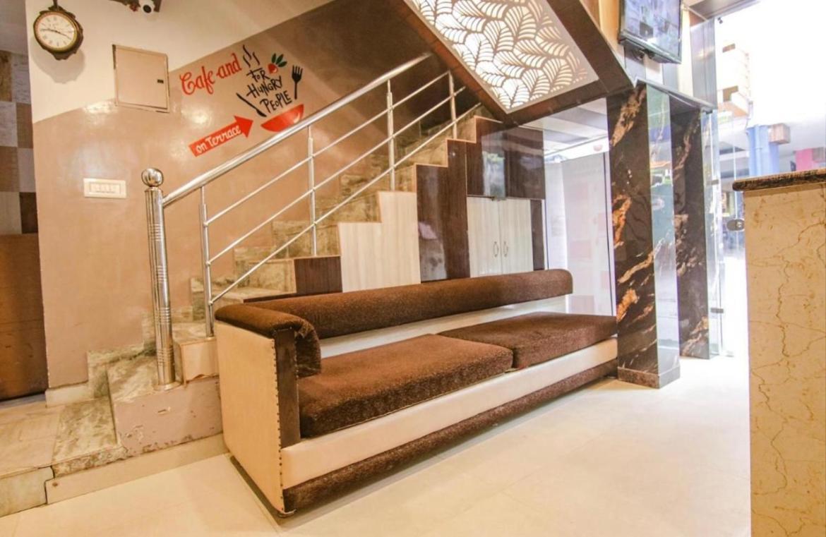 The For You Hotel & Restaurant Rishīkesh Exterior foto