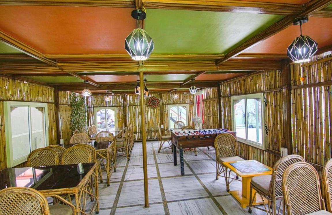 The For You Hotel & Restaurant Rishīkesh Exterior foto